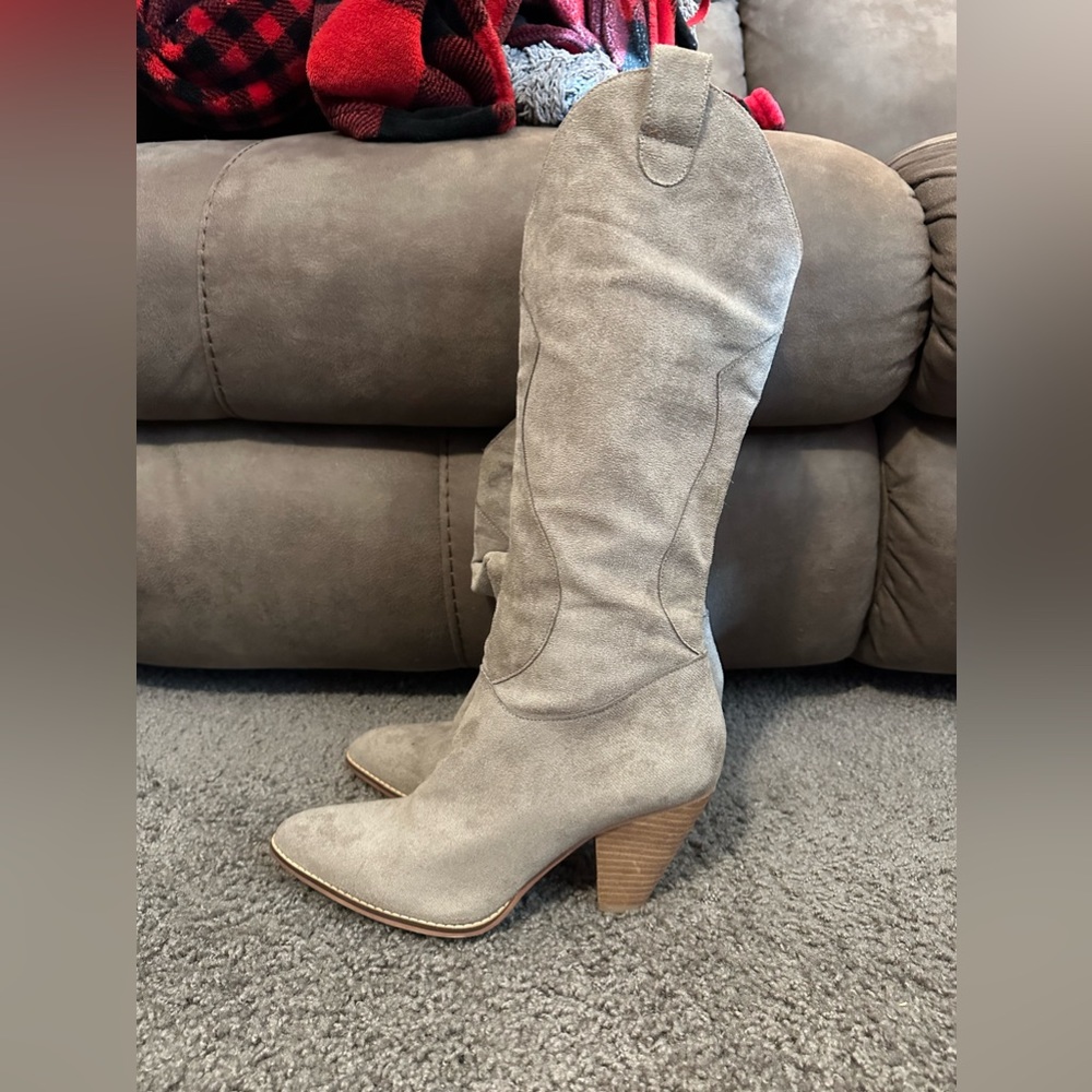 Boutique boots